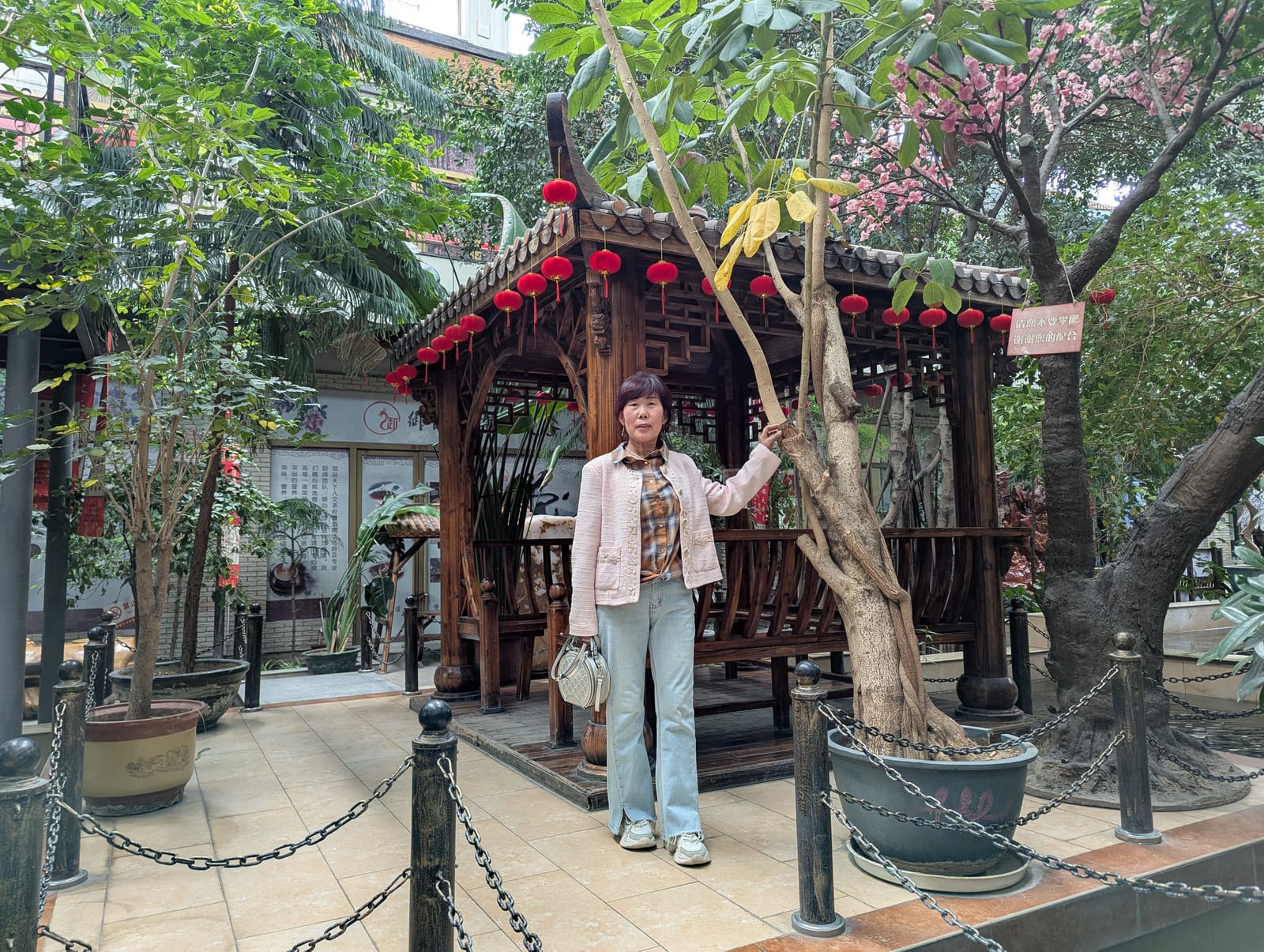 和爸妈逛酒泉的记录照片
